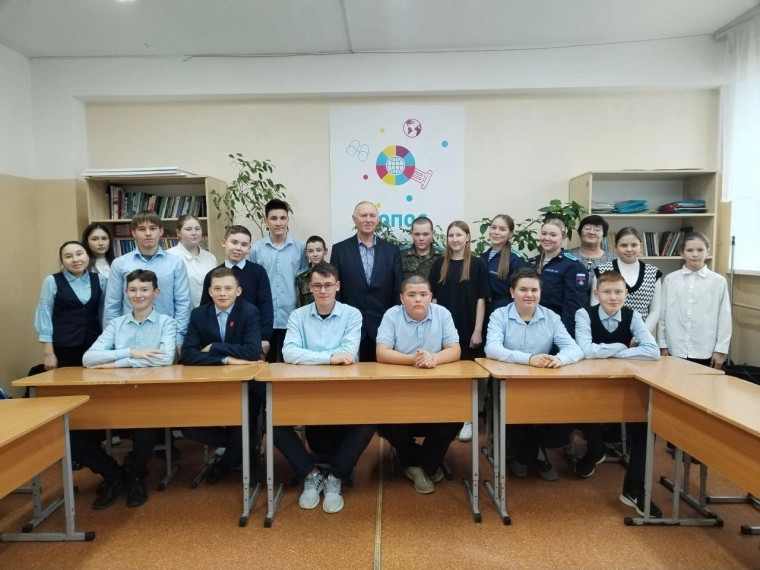 Встреча с удмуртским писателем, журналистом У.Ш.Бадретдиновым.